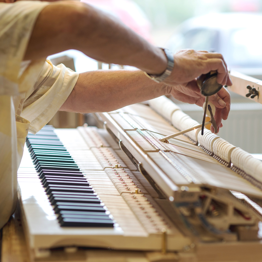 Blüthner piano manufacturing