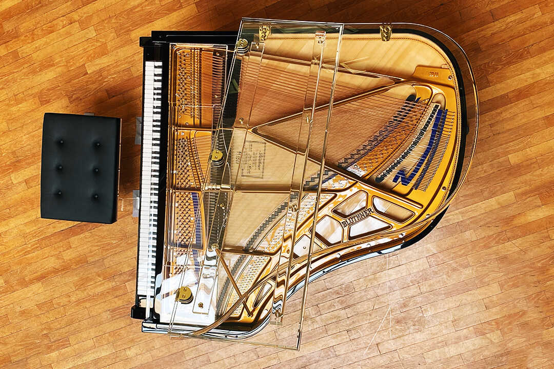 Blüthner Translucid Crystal Edition Piano