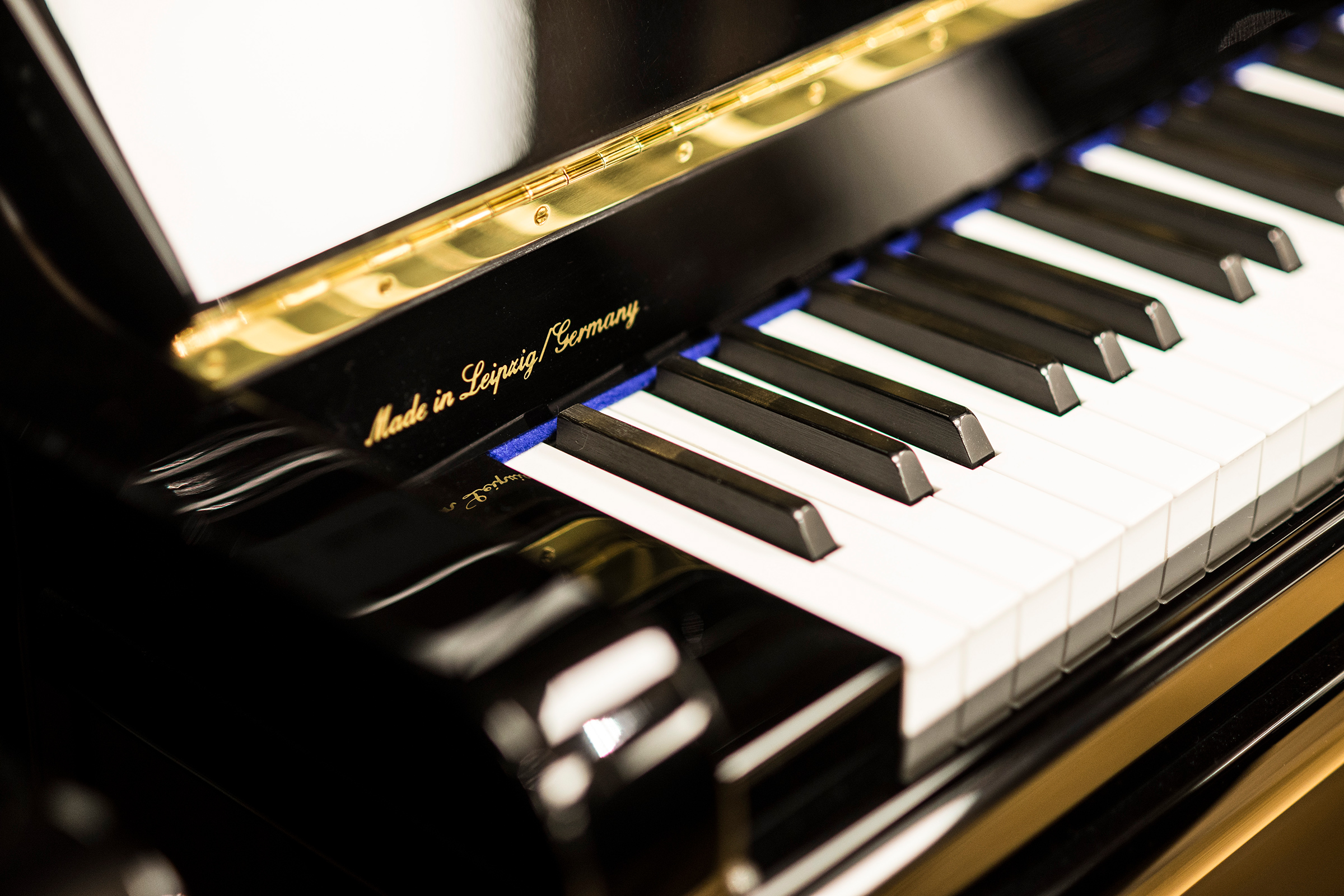 Blüthner Upright Pianos