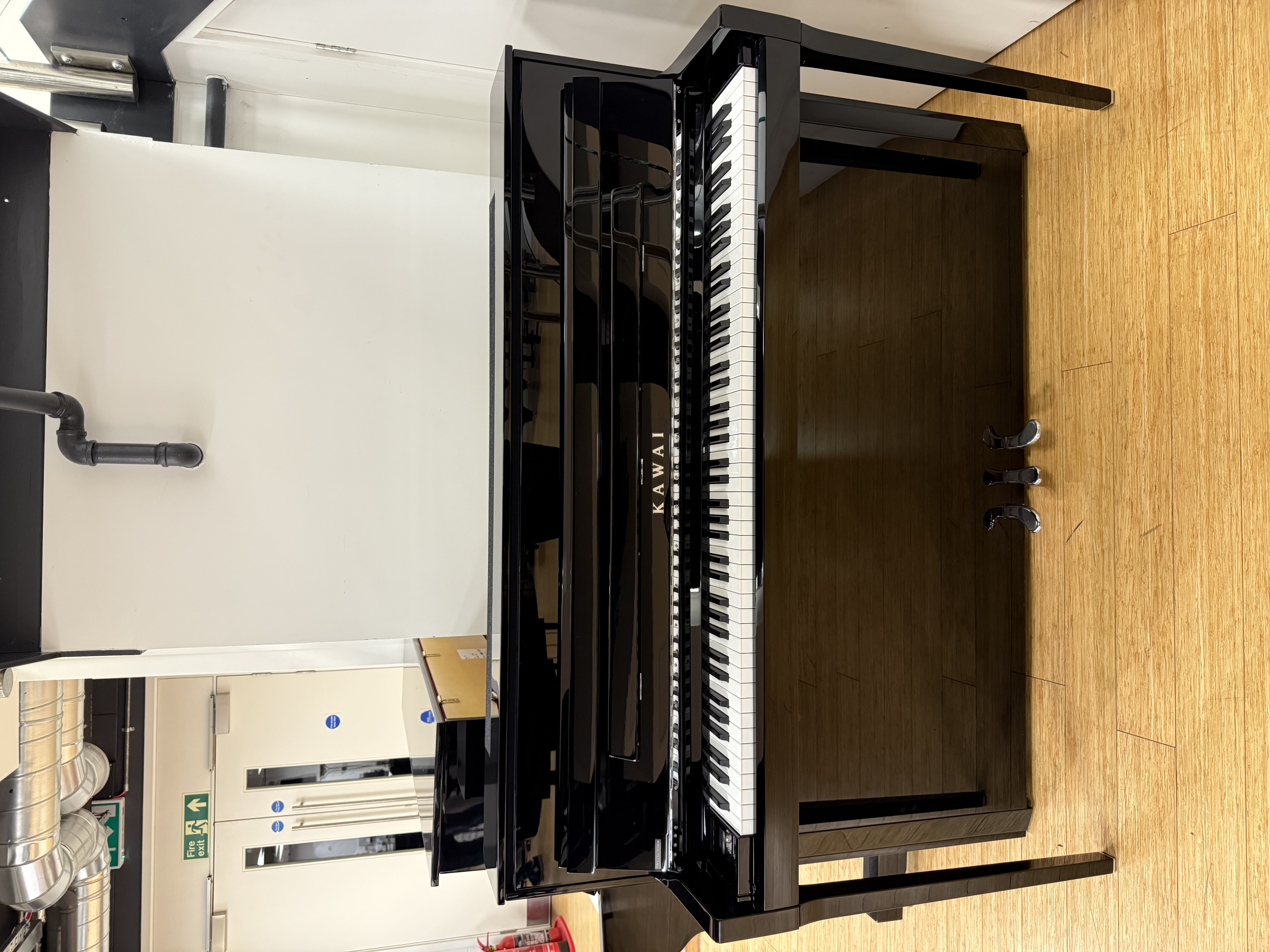 Pre-Owned Kawai Novus NV5 Hybrid Piano