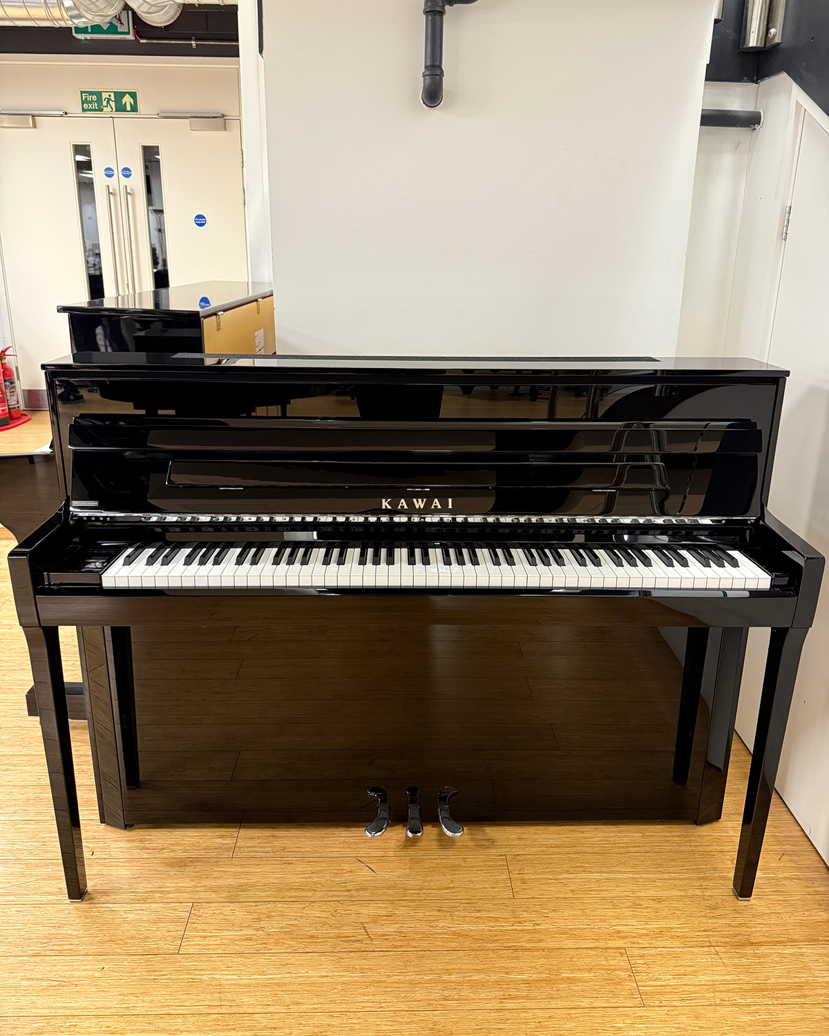 Pre-Owned Kawai Novus NV5 Hybrid Piano