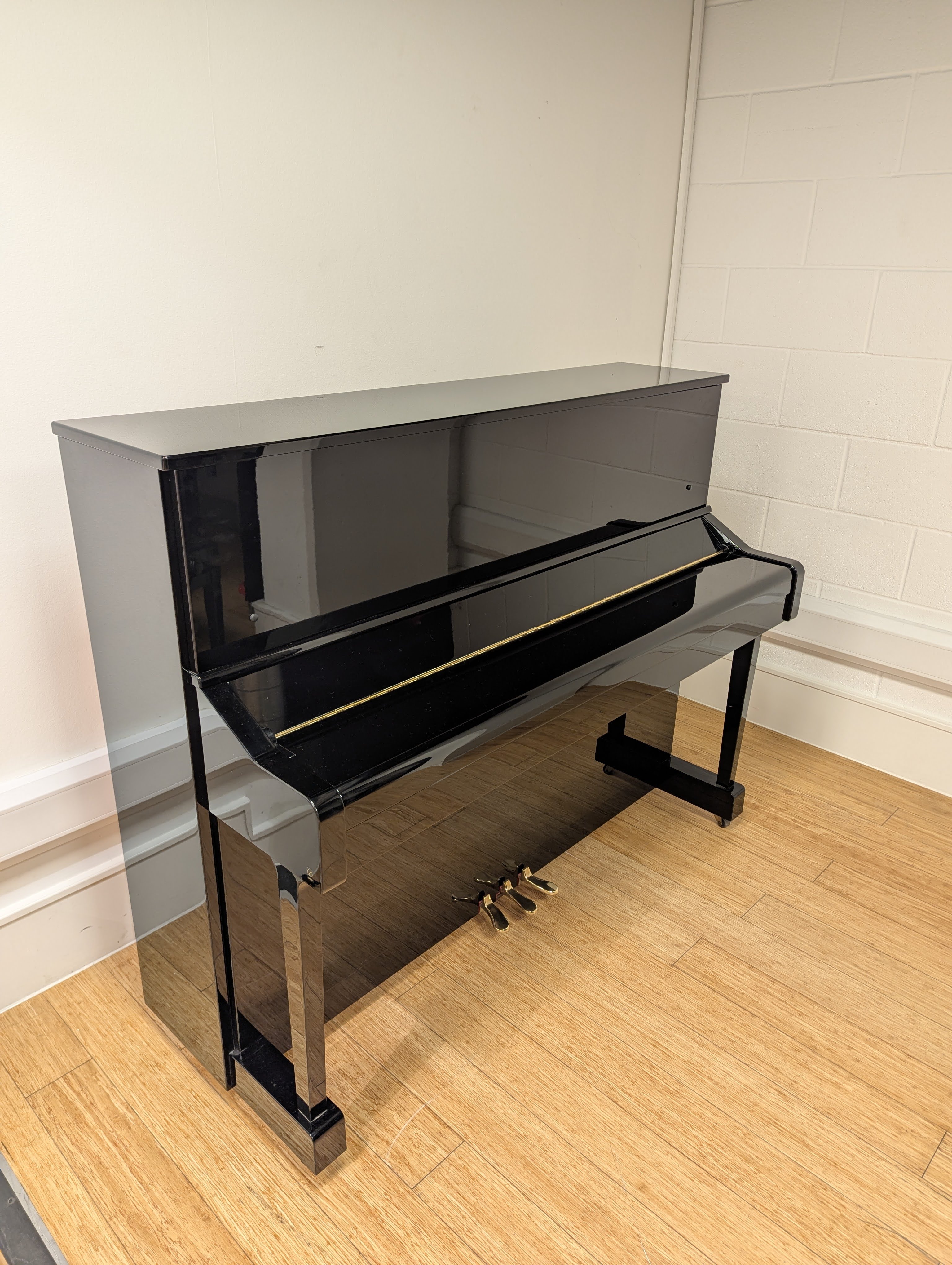 Pre-Owned Yamaha YM11