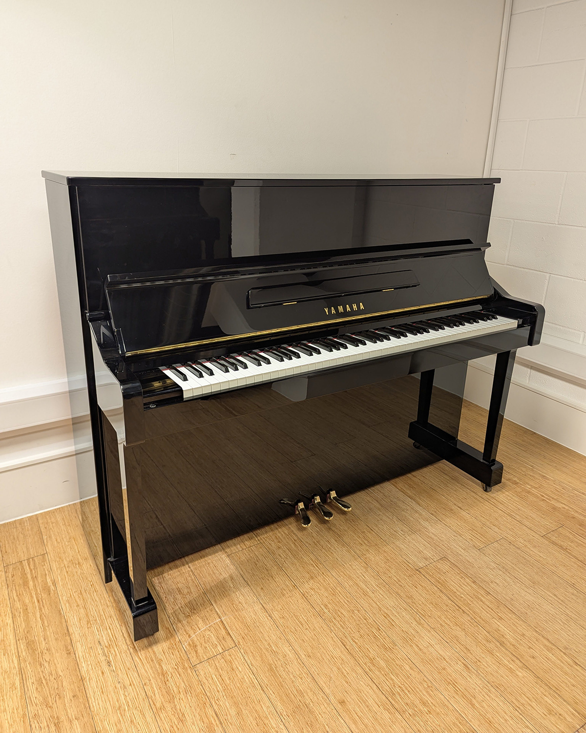 Pre-Owned Yamaha YM11