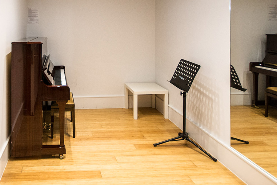 Piano practice studio 8
