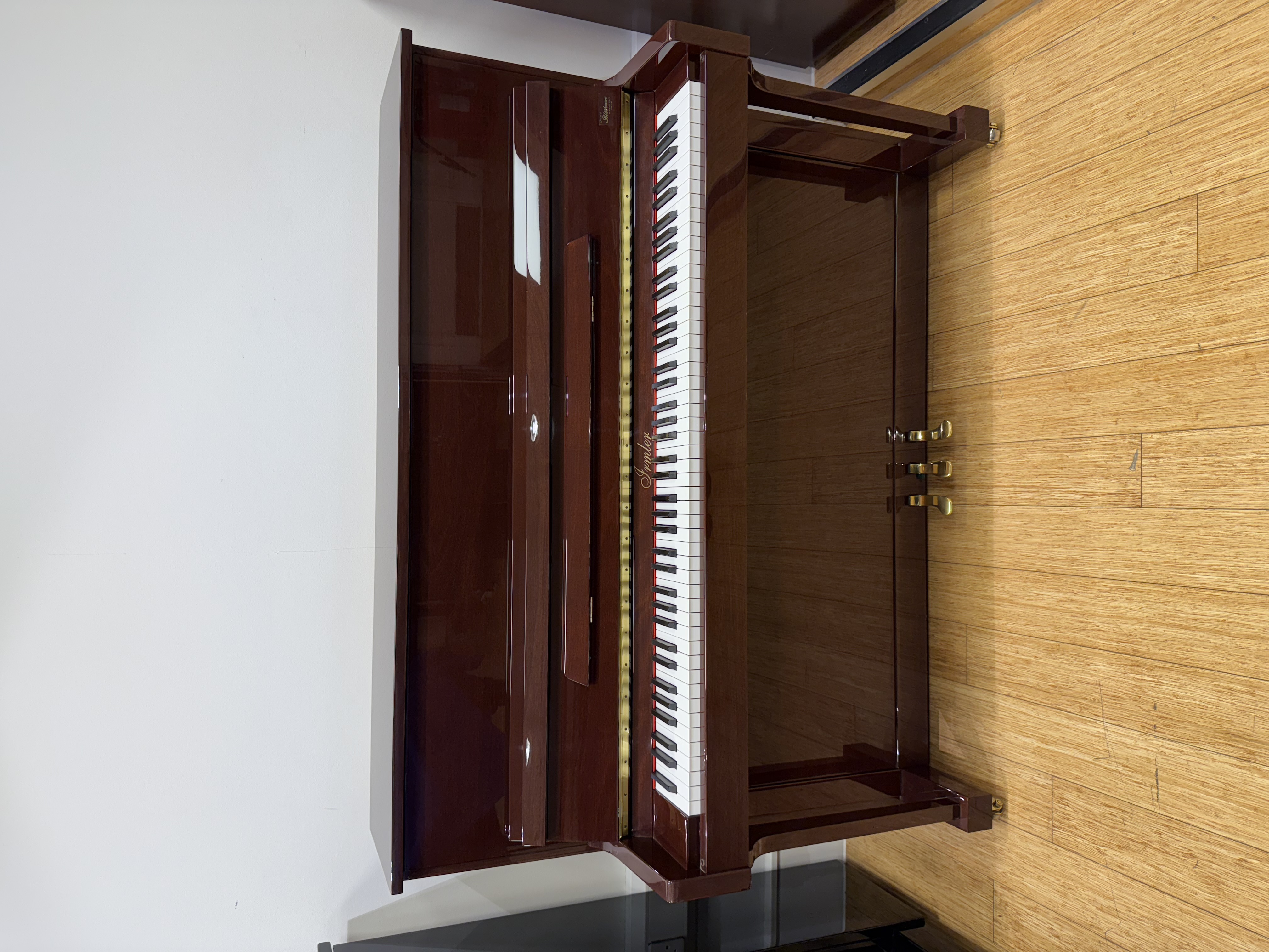 Pre-Owned Irmler P118 in Mahogany Polish