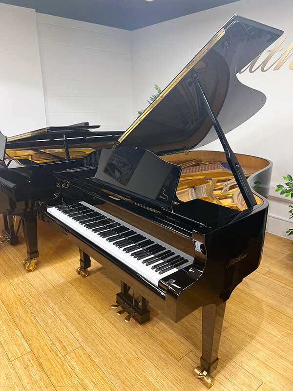 Pre-owned Blüthner Model 4 Grand Piano